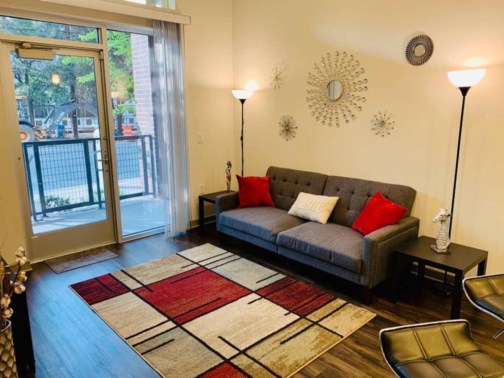 Downtown Apt Free Parking - Pool - Gym - Fully Kitchen Houston Kültér fotó